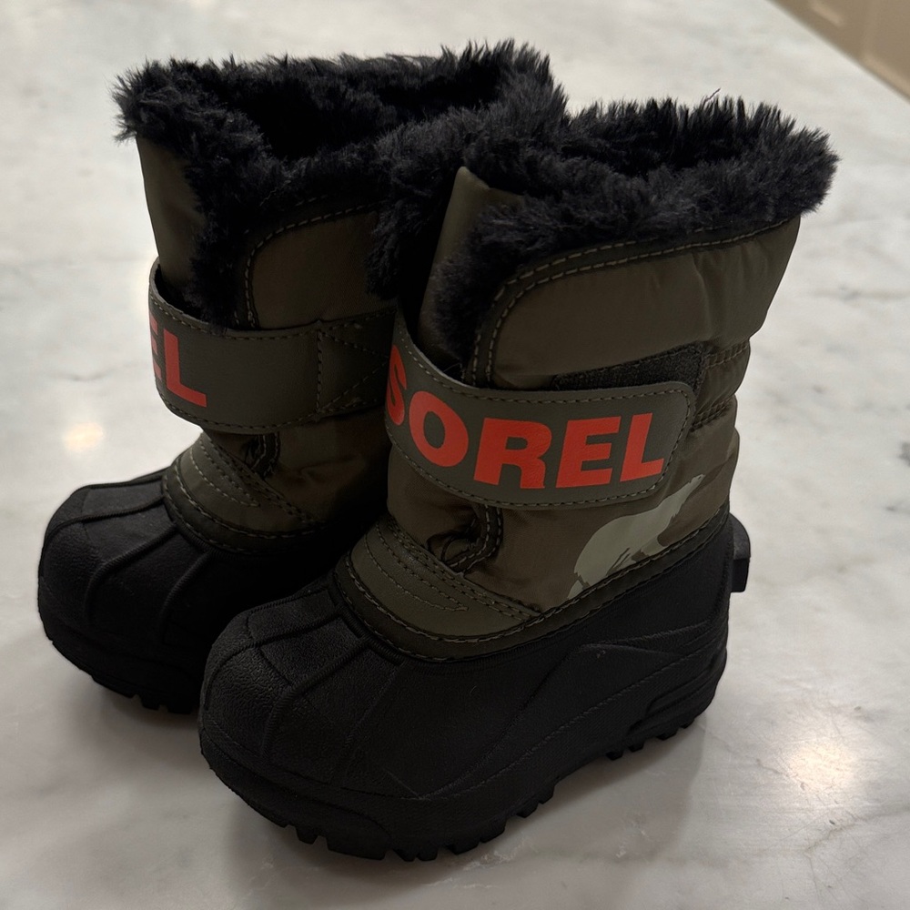 Sorel Black and Olive Kids' Snow Boots Toddler Size 6